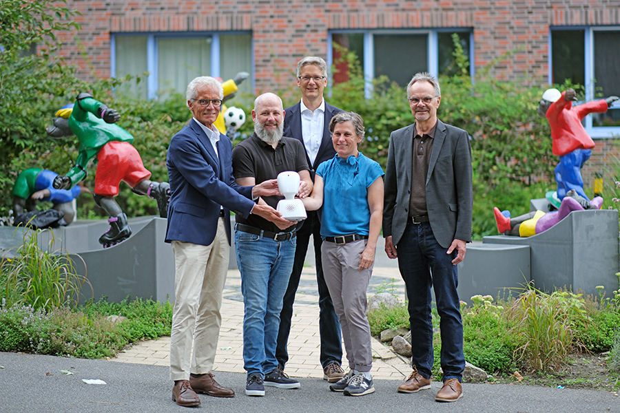 Spendenübergabe an die Elterninitiative krebskranker Kinder Oldenburg e.V.